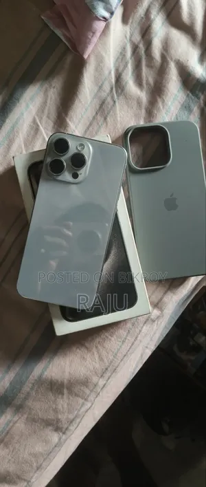 Apple iPhone 15 Pro Max 256 GB Silver