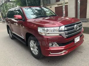 Toyota Land Cruiser 4.5 V8 VXR 2016 Maroon