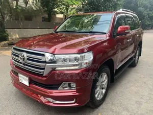 Toyota Land Cruiser 4.5 V8 VXR 2016 Maroon