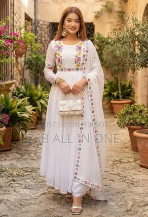 প্রিমিয়াম জর্জেট এমব্রয়ডারি থ্রি-পিস