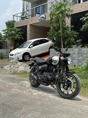 Hunter Cruiser 350cc 2025 Black