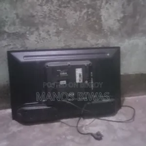 আঘাত লেগে ডিসপ্লে ভেঙে গেছে এই অবস্থায় বিক্রি হইবে
