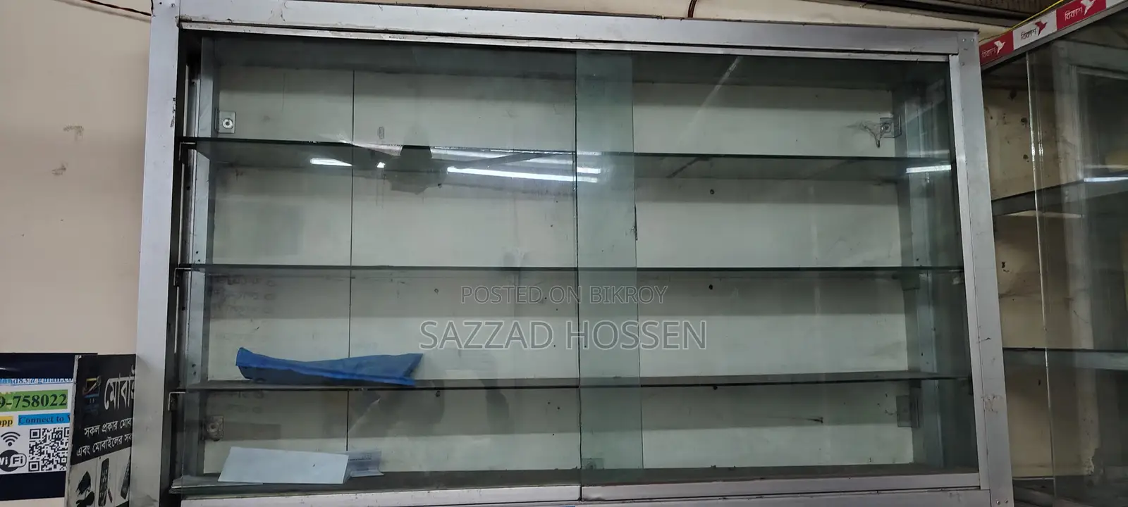 Aluminum Showcase