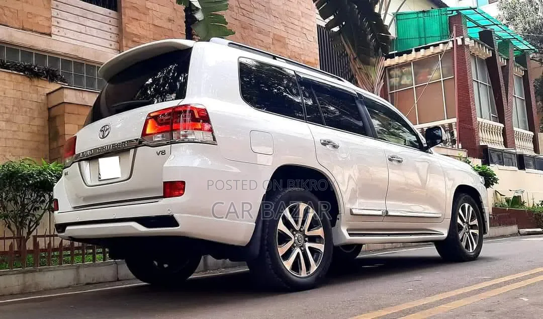 Toyota Land Cruiser 4.5 V8 GXR 2017 Pearl