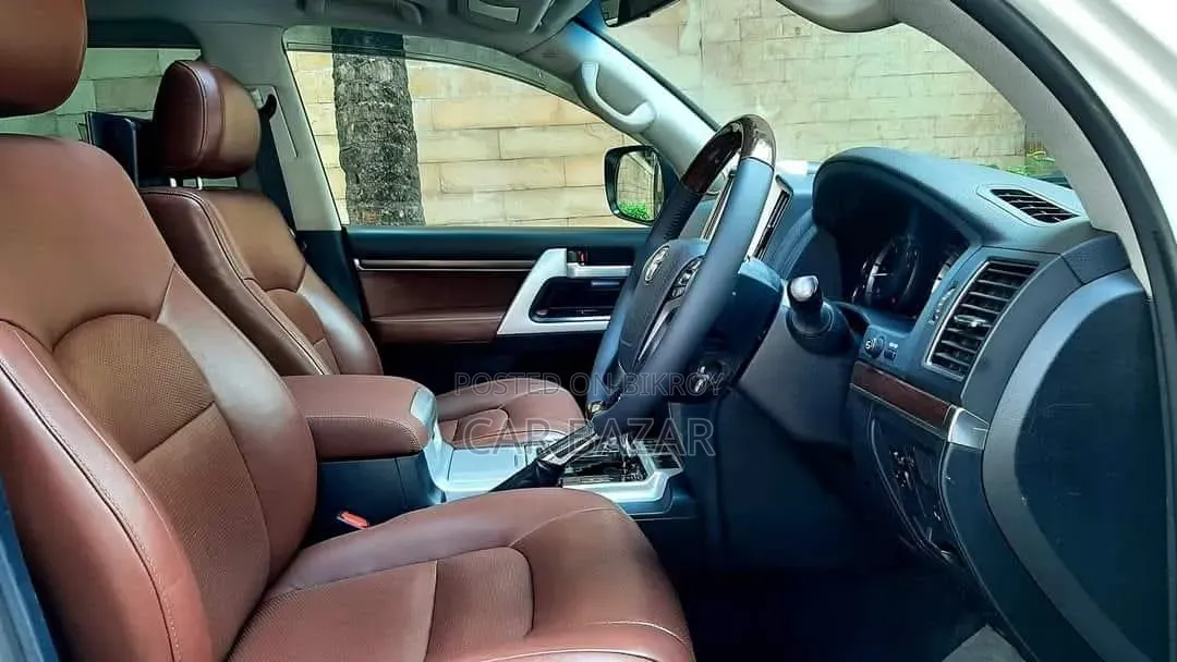 Toyota Land Cruiser 4.5 V8 GXR 2017 Pearl
