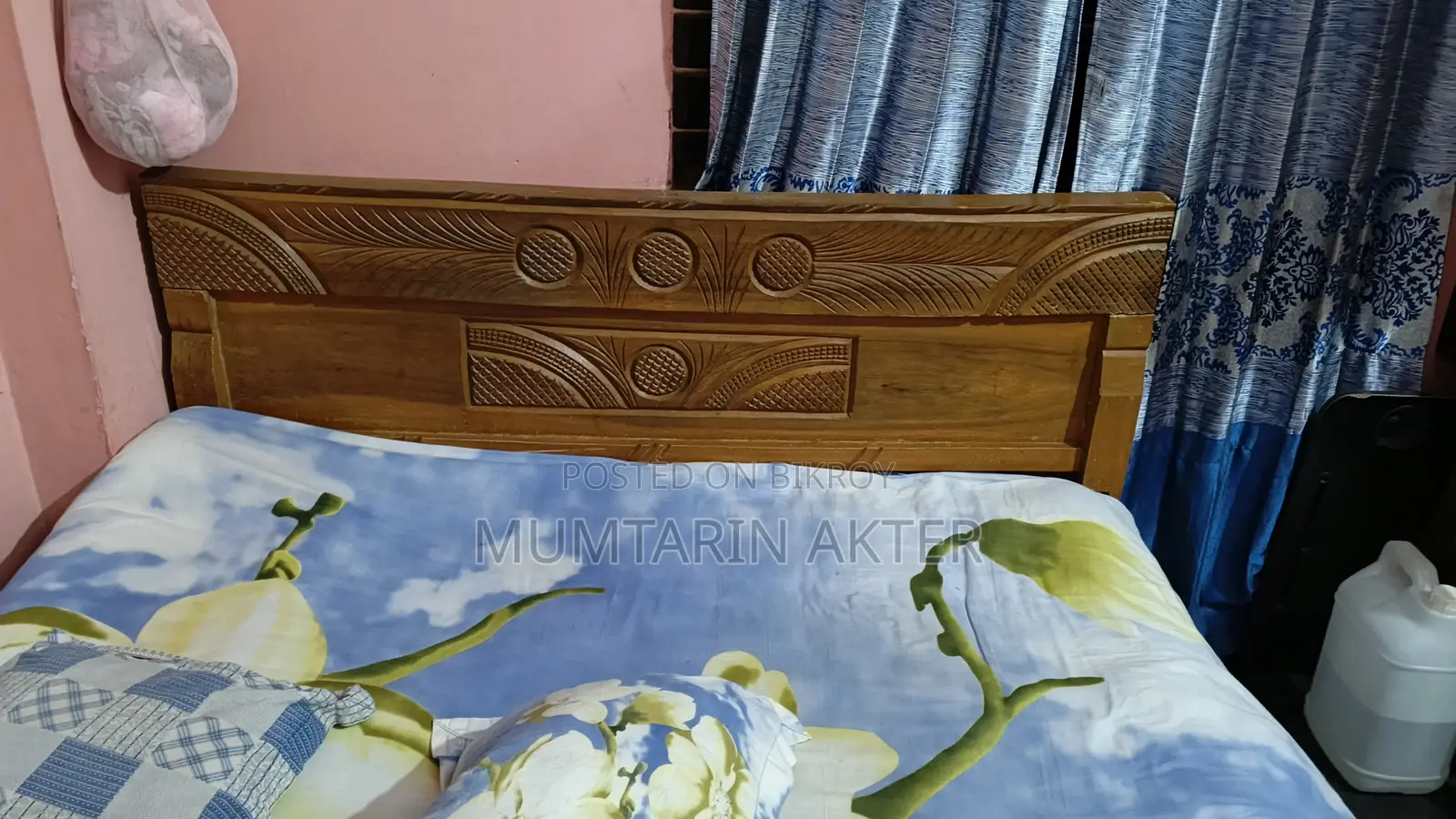 ব্যবহৃত আসবাবপত্র