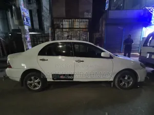 Toyota Corolla 2001 White