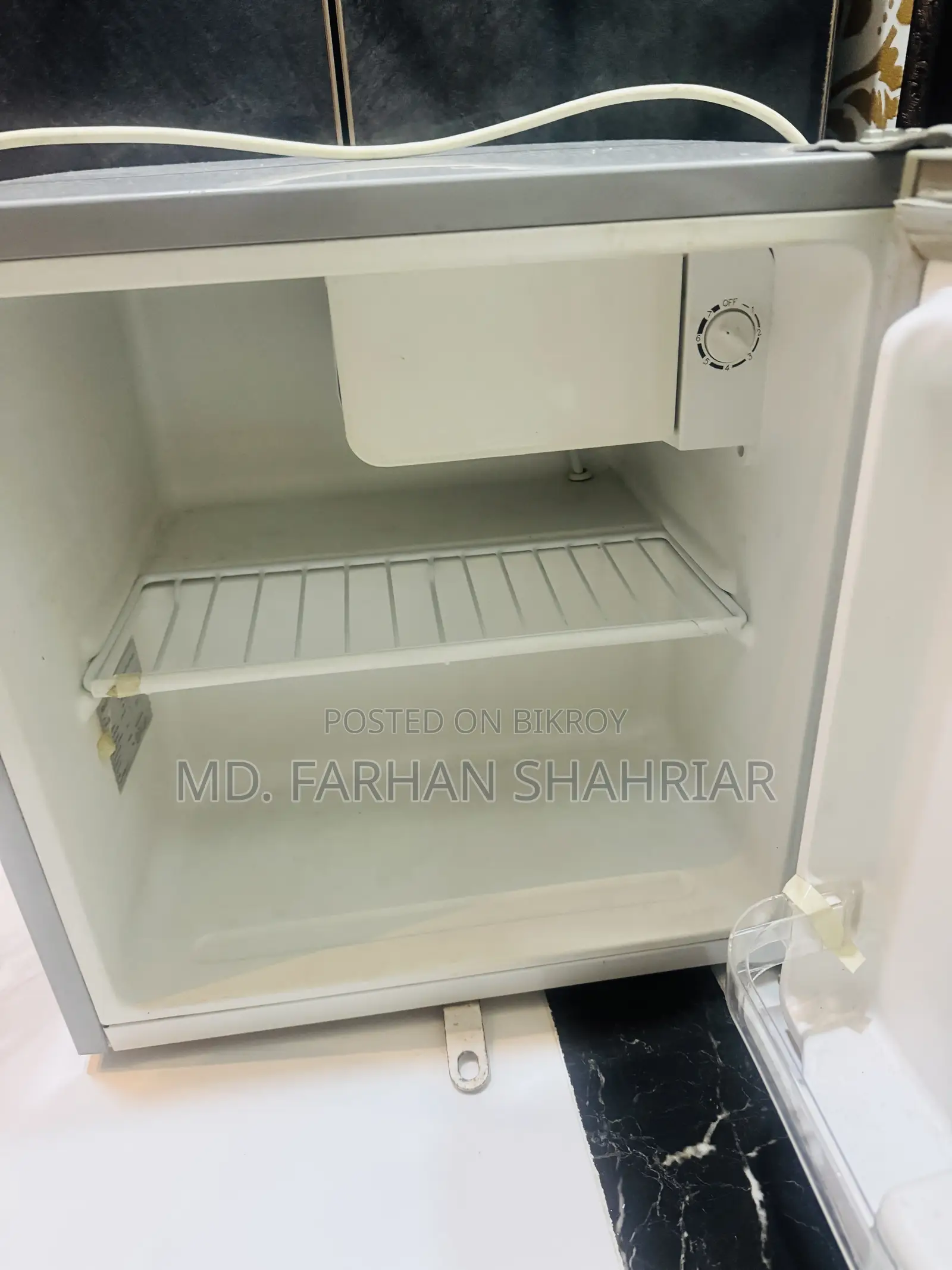 ফ্রিজ বিক্রয়ের জন্য