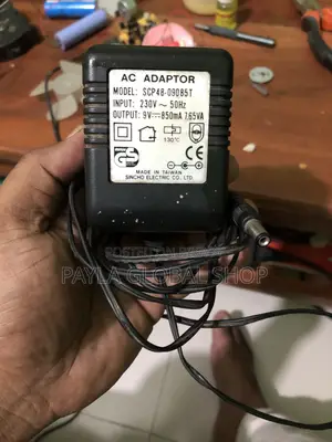 AC to DC Adaptor 9v