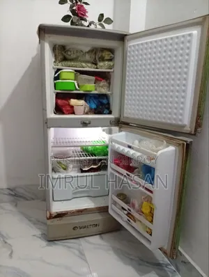 I have two refrigerators, so I will sell the small one, completely fresh.