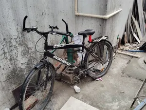 সাইকেল বিক্রয়ের জন্য।