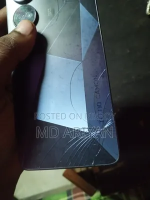 টেকনো ক্যামন ২০ প্রো ২৫৬ জিবি কালো