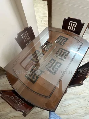 ডাইনিং টেবিল উইথ ৪ চেয়ারস
