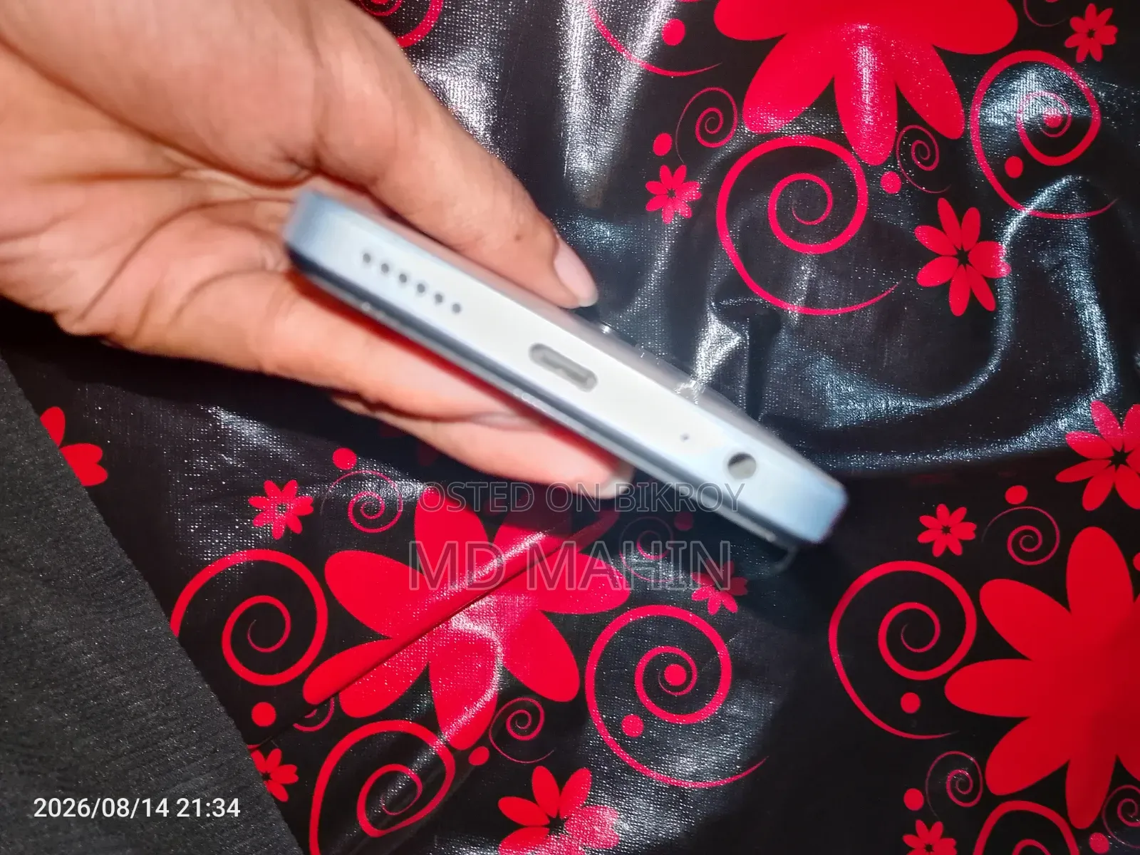 Tecno Spark 30C 128 GB Silver