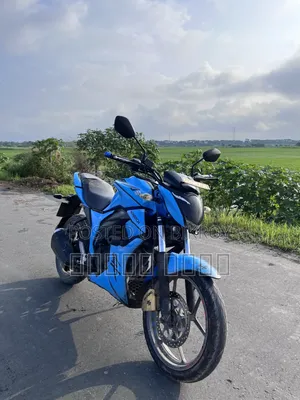 সুজুকি গিক্সার ২০২০ নীল
