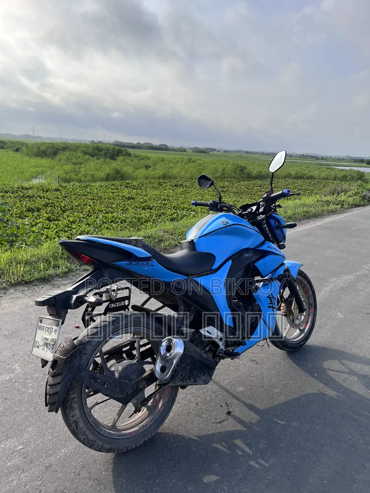 সুজুকি গিক্সার ২০২০ নীল