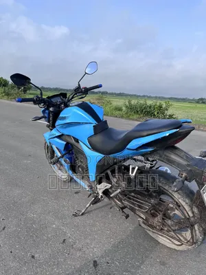 সুজুকি গিক্সার ২০২০ নীল
