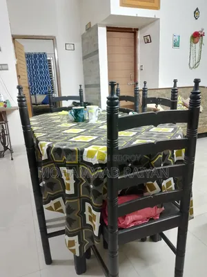 Dining Table Gorjon Kather