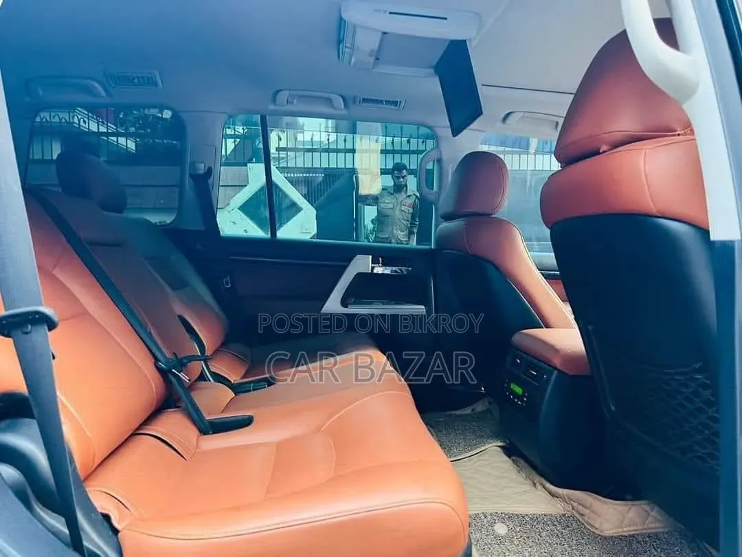Toyota Land Cruiser 4.5 V8 VXR 2016 Black