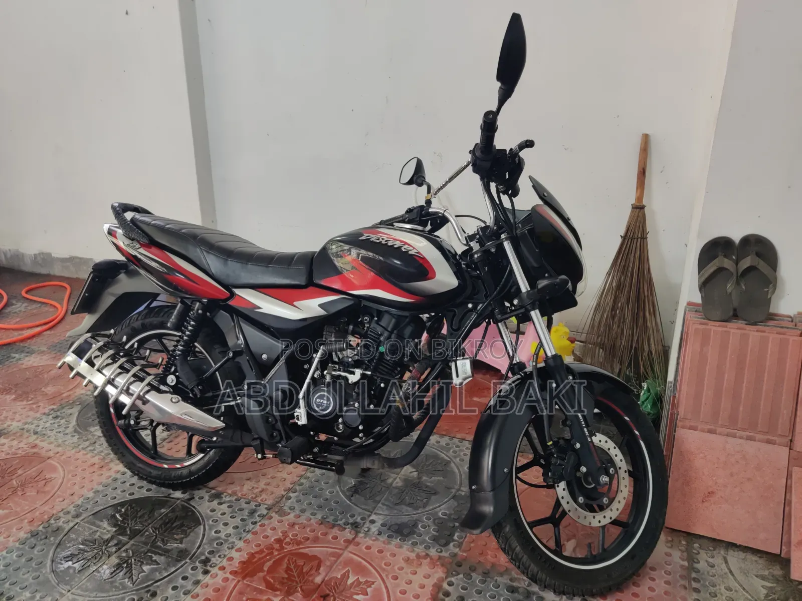New Bajaj Discover 125 2022 Black