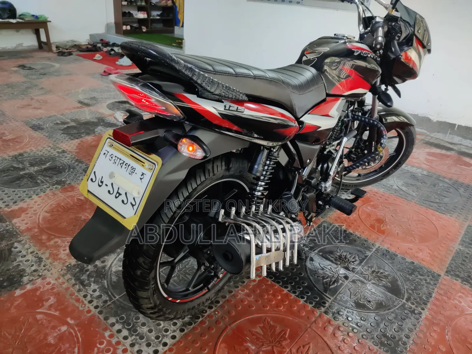 New Bajaj Discover 125 2022 Black