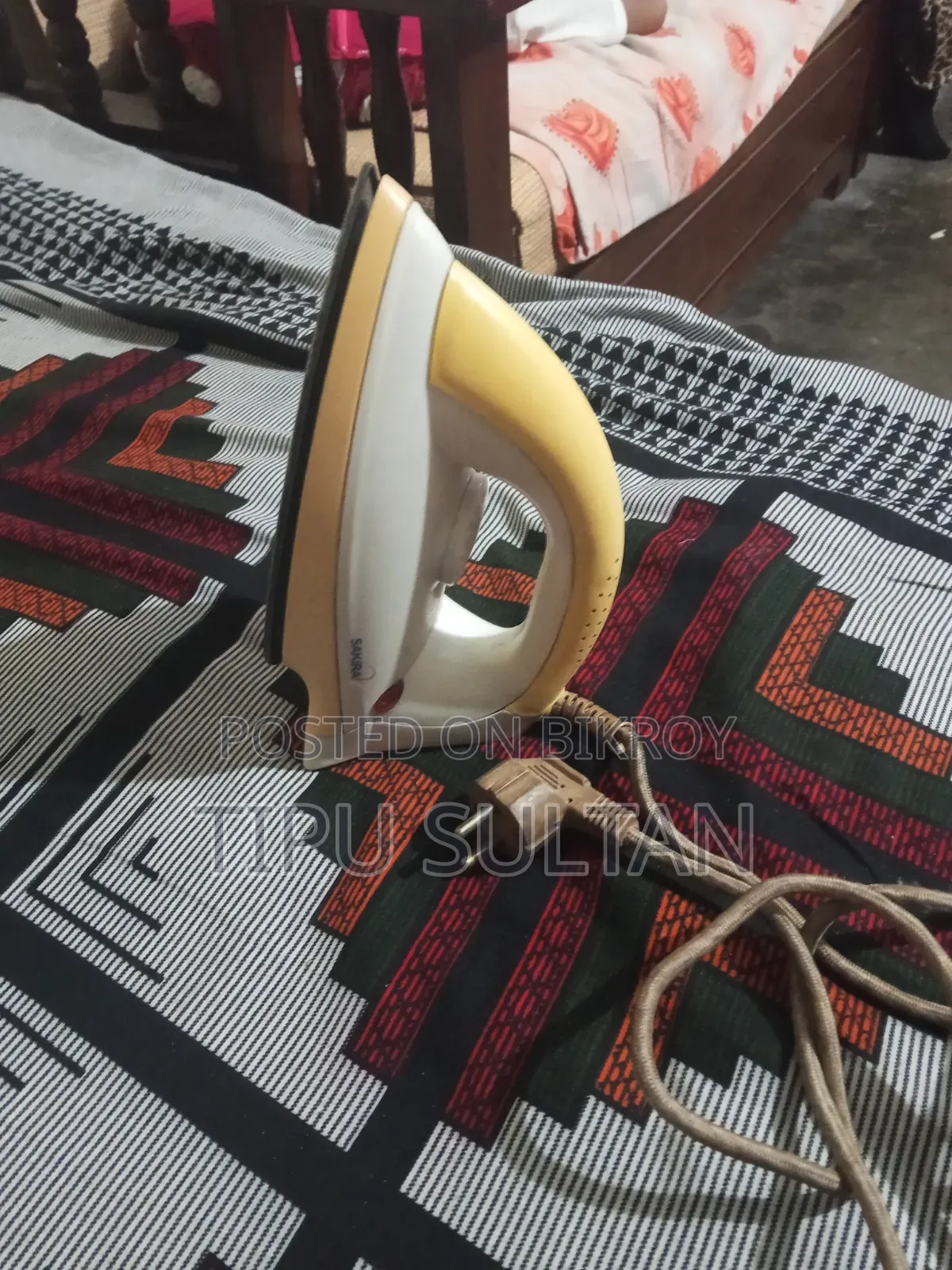 Sakira Iron
