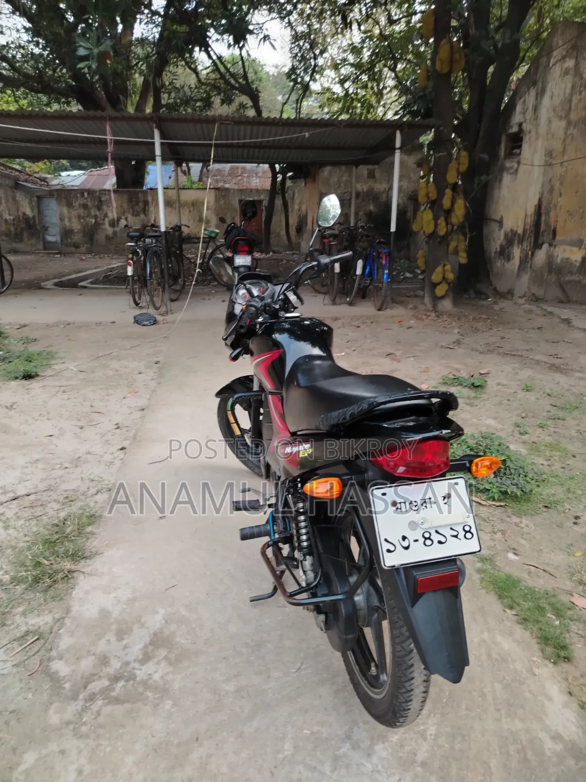সুজুকি হায়াতে ইপি ২০২১ ব্ল্যাক