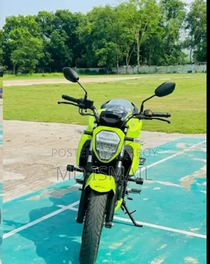 সুজুকি গিক্সার এসএফ ২৫০ ২০২৬ সবুজ