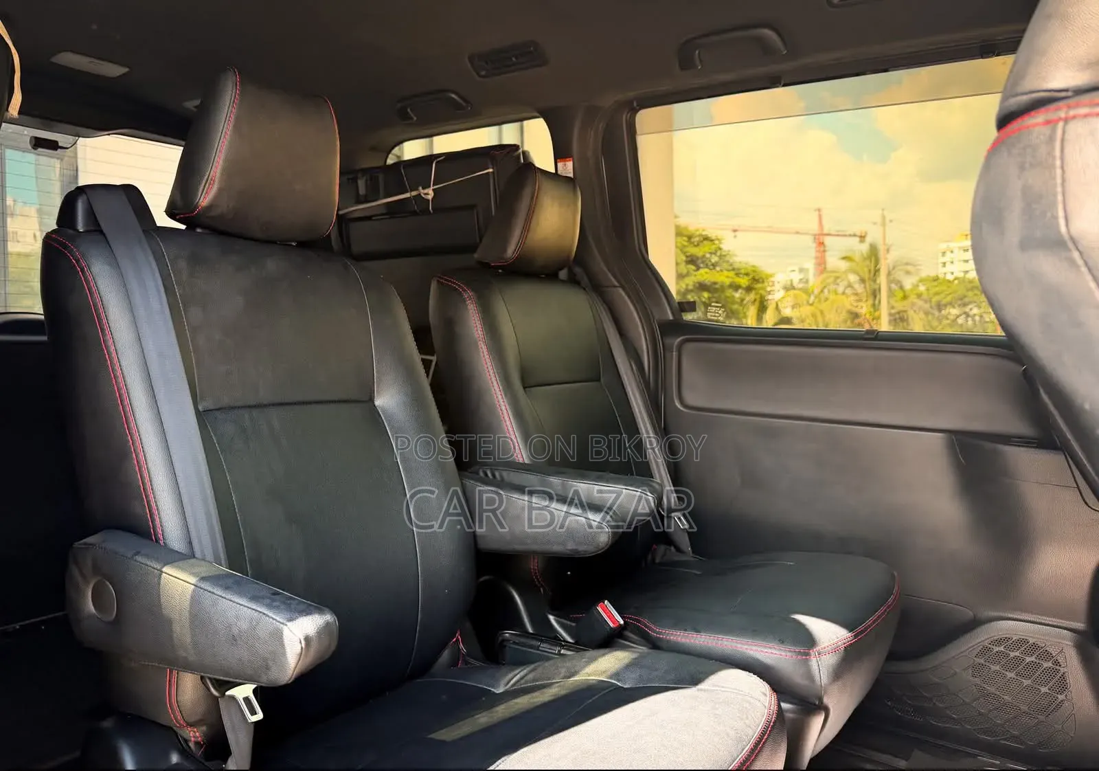 Toyota Noah 1.8 Front Wheel Drive Hybrid (7 Seater) 2021 Pearl