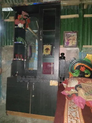 ডেসিন টেবিল