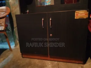 ডেসিন টেবিল