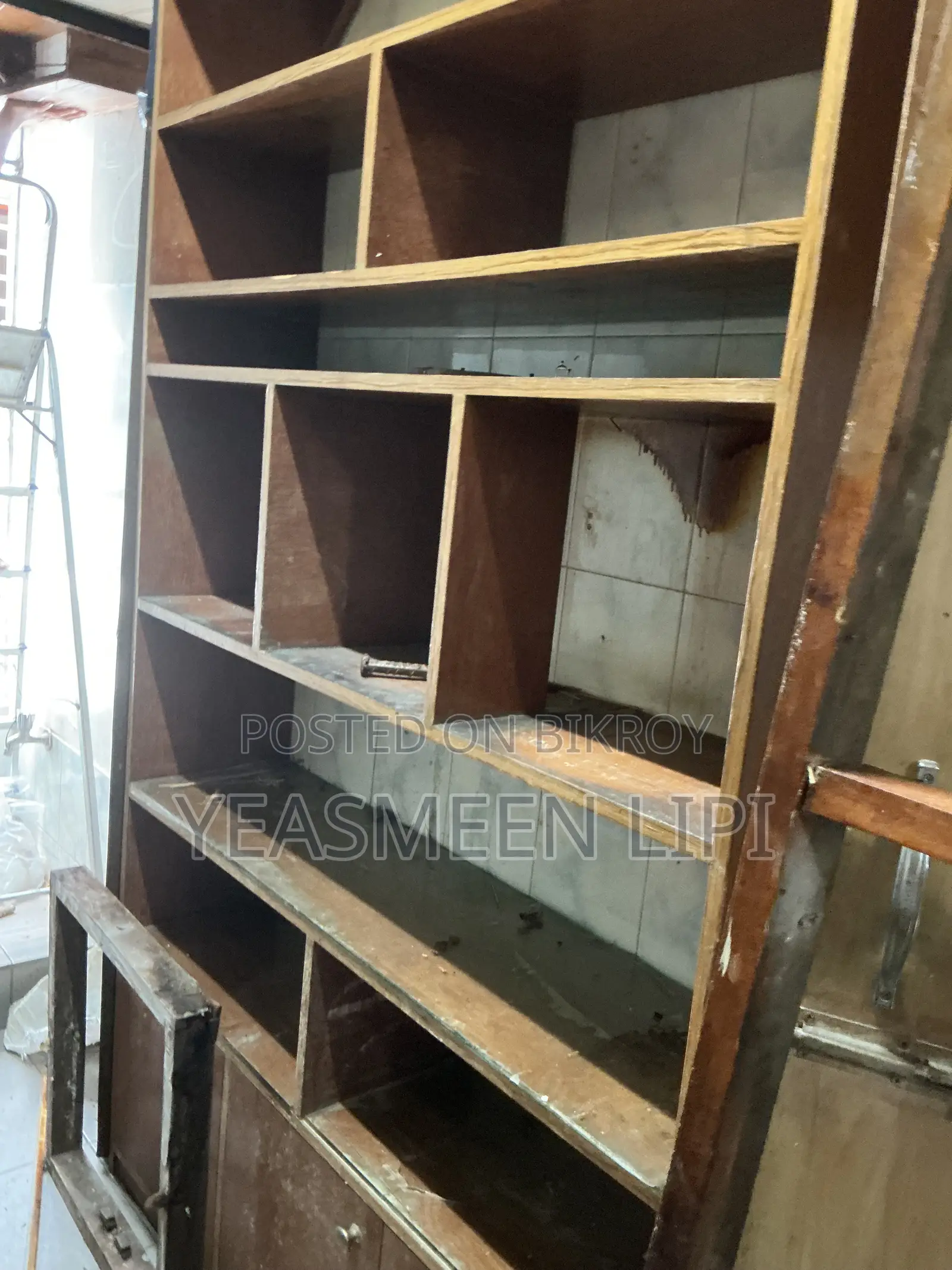 বহুমুখী সংরক্ষণের জন্য কিচেন র‍্যাক এবং শেলফ