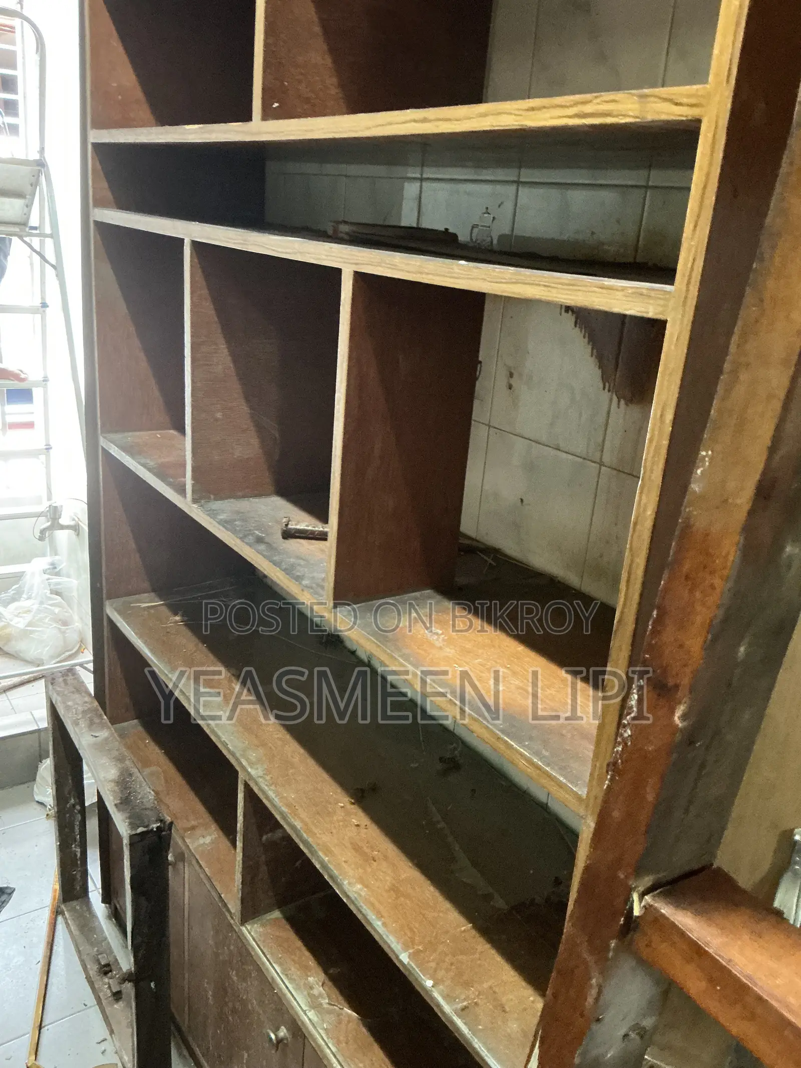 বহুমুখী সংরক্ষণের জন্য কিচেন র‍্যাক এবং শেলফ