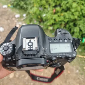 Canon EOS 6D Mark II