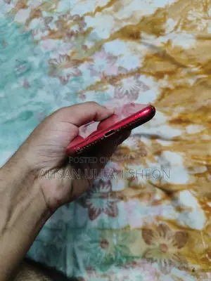 Apple iPhone 11 128 GB Red