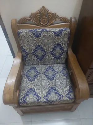 ৫ সিটের কাঠের রয়্যাল ডিজাইনের সোফা সেট বিক্রয়