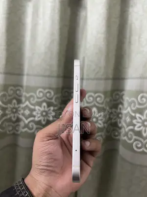 অ্যাপল আইফোন ১৩ ১২৮ জিবি হোয়াইট