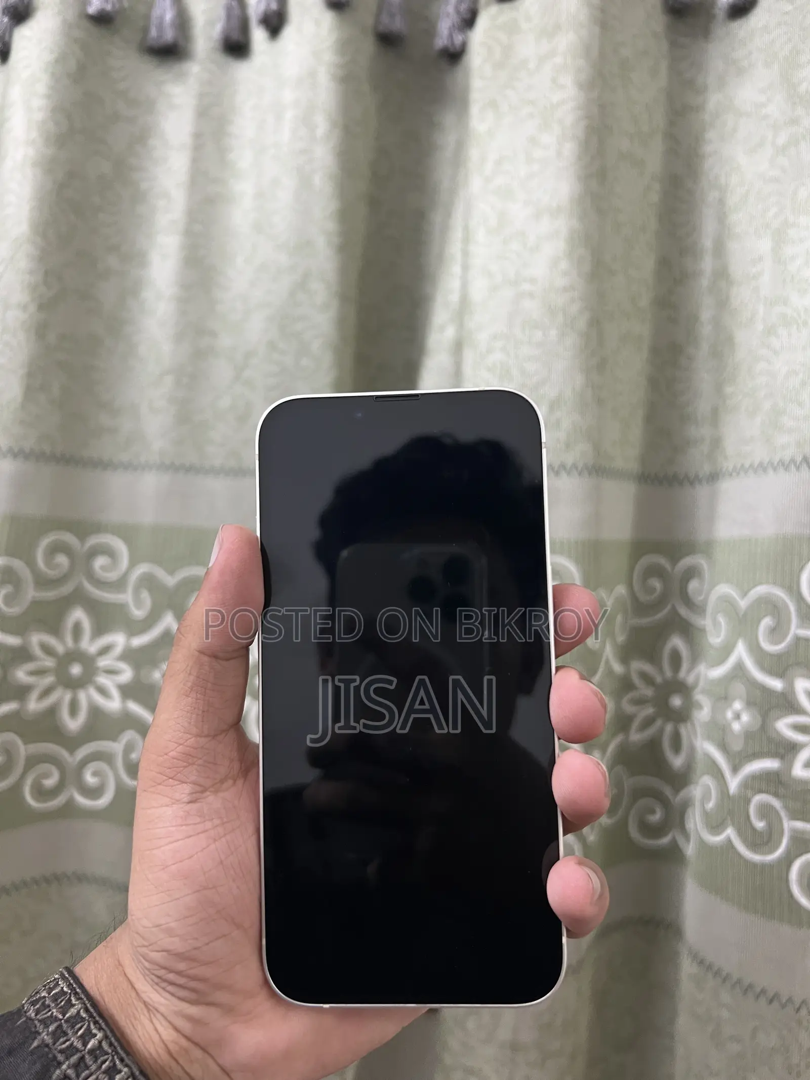 অ্যাপল আইফোন ১৩ ১২৮ জিবি হোয়াইট