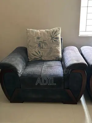 লিভিং রুমের জন্য সোফা সেট