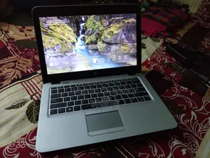 Laptop HP EliteBook 820 G4 8GB RAM Intel Core i7 SSD 256GB