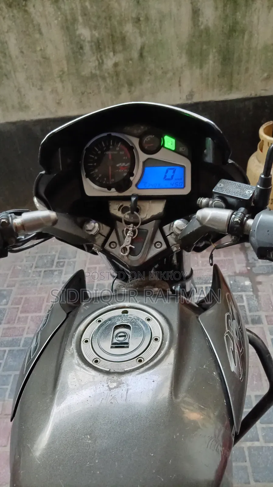 Hero 2012 Gray