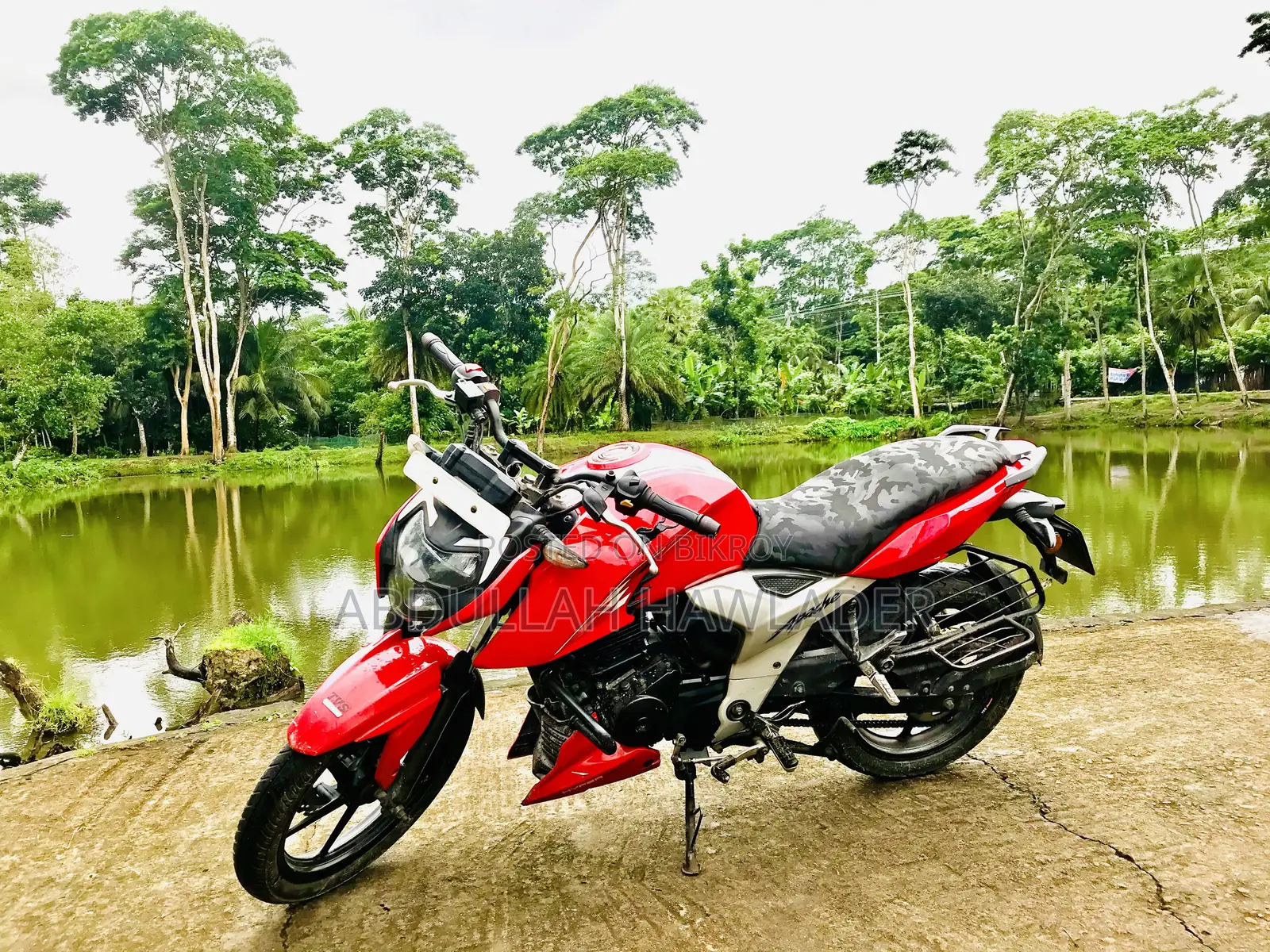 টিভিএস অ্যাপাচি আরটিআর ১৬০ ৪ভি ২০২১ লাল