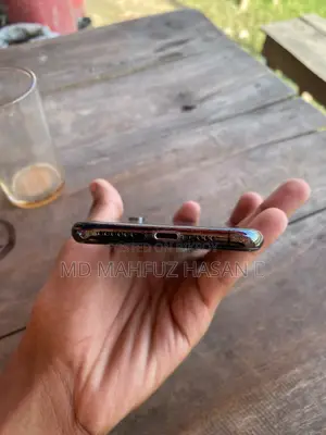 Apple iPhone XS 64 GB Black