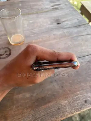 Apple iPhone XS 64 GB Black
