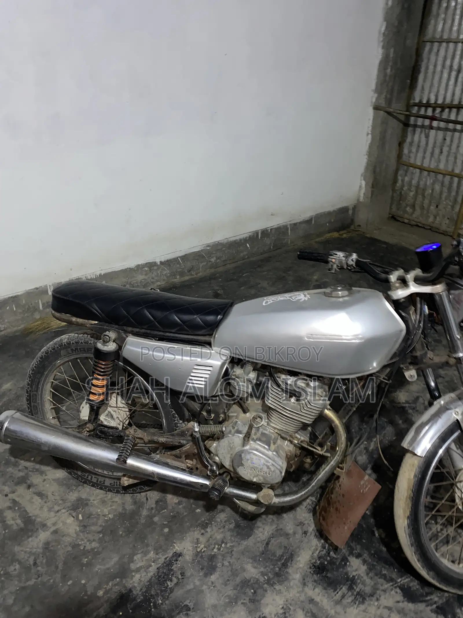 মোটরসাইকেল ১৯৯৭ সিলভার
