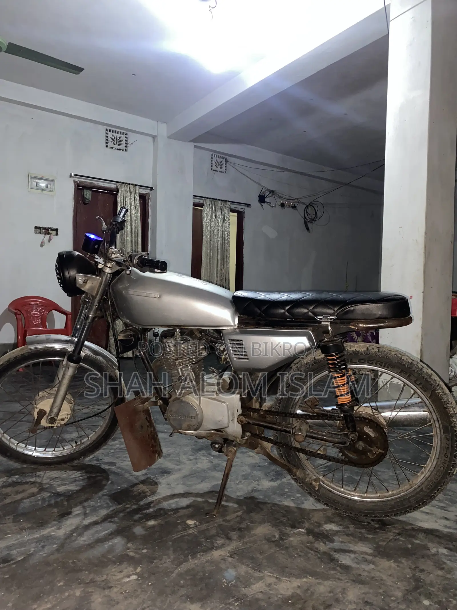 মোটরসাইকেল ১৯৯৭ সিলভার