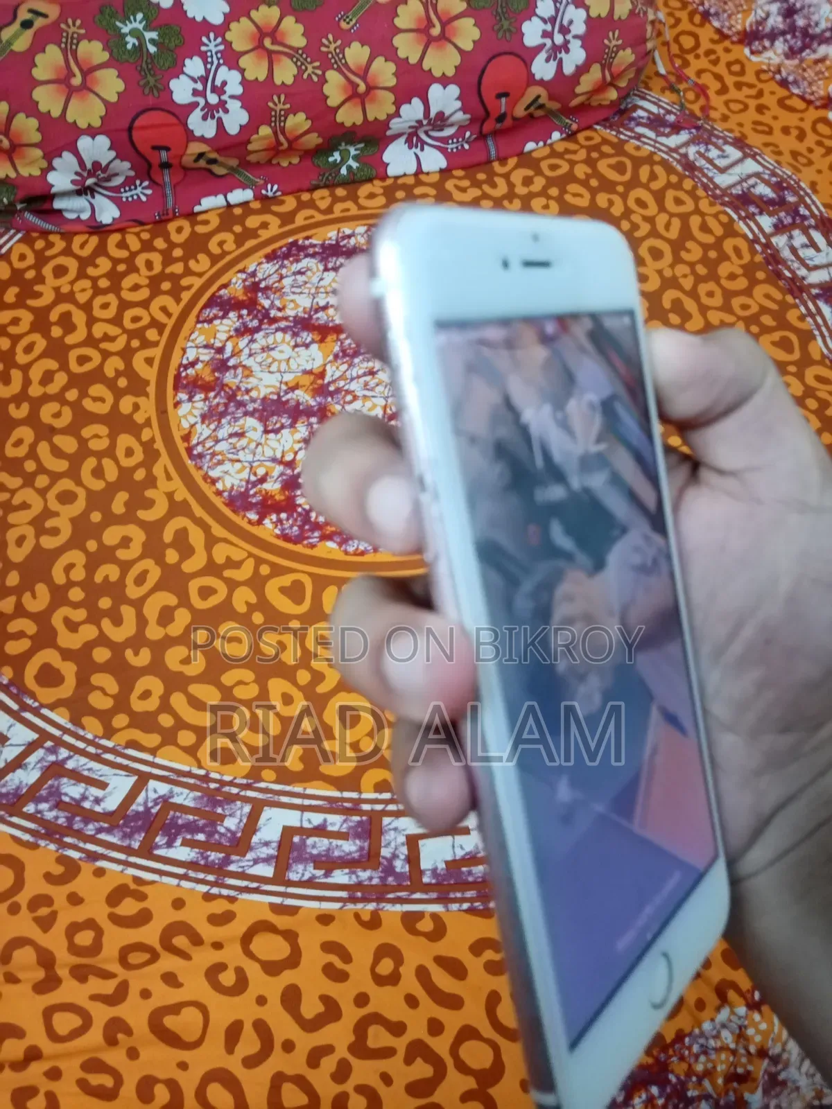 অ্যাপল আইফোন ৬এস প্লাস ১৬ জিবি গোলাপি
