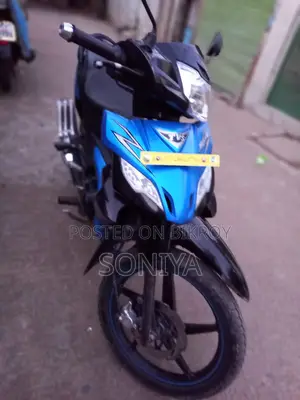 TVS Rockz 125 2024 Blue