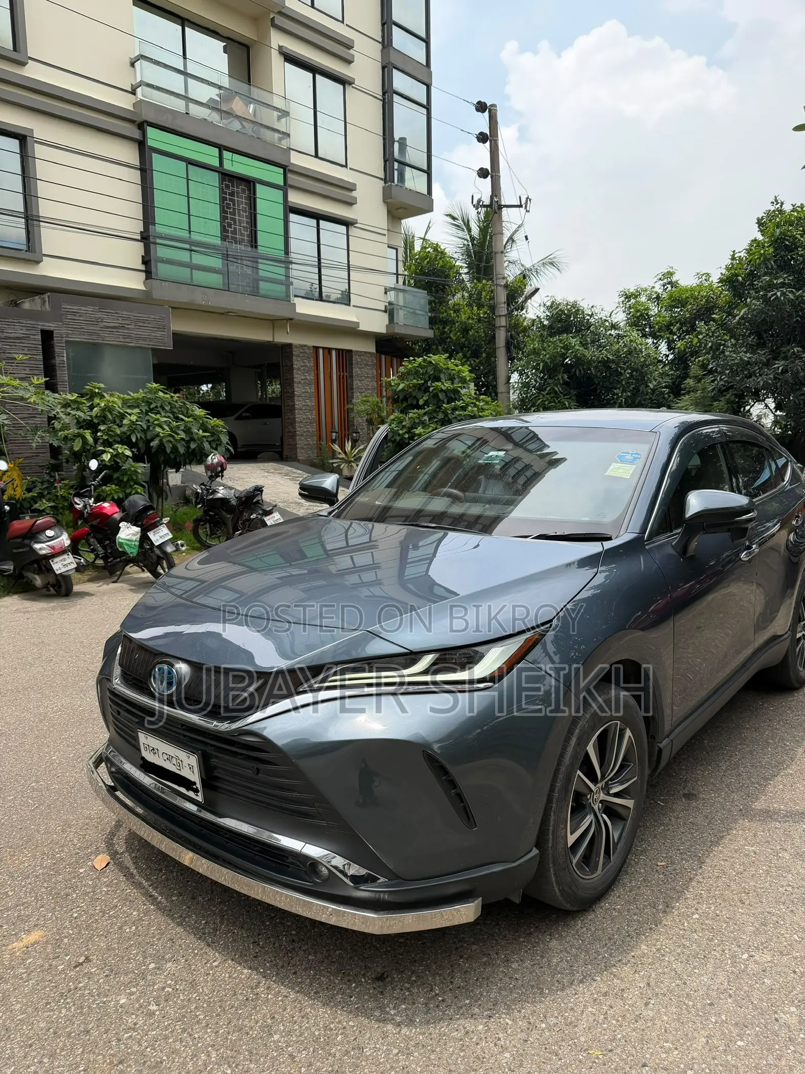 Toyota Harrier 2.5 Hybrid 2020 Gray