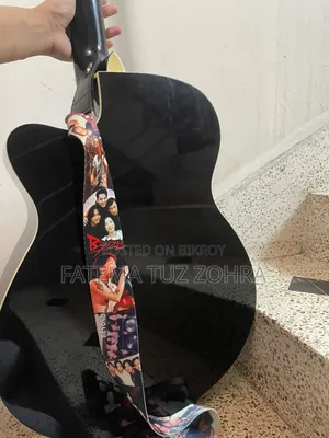 Good Condition Guitar for Sale